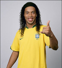 النجم البرازيلي رونالدينيو