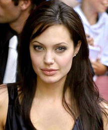 حسناء هوليوود النجمة أنجلينا جولي