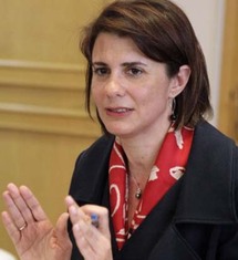 وزيرة المال اللبنانية ريا الحسن