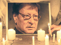 الشاعر الفلسطيني الراحل محمود درويش