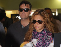 الممثلة عايدة فيلد  و خطيبها المغنى البريطانى روبى ويليامز