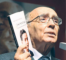 ولد فقيرا وغريبا رحل .....وفاة أديب نوبل البرتغالي ساراماجو في جزيرة أسبانية 