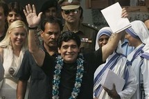 المدير الفني للمنتخب الأرجنتيني لكرة القدم دييجو مارادونا