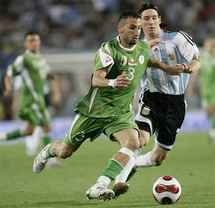 مشاعر مختلطة في الجزائر بعد خروج المنتخب من المونديال