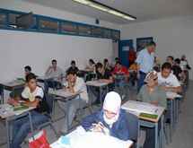 نزاع بين نقابات الاساتذة والحكومة اللبنانية قد يؤخر صدور نتائج الامتحانات الرسمية