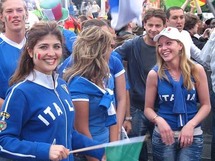 مشجعات اوربيات في المونديال