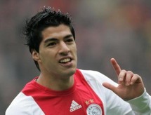 لويس سواريز نجم منتخب الأوروجواي