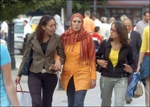 جمعية نسائية غير حكومية تعمل على نشر ثقافة المساواة وحقوق النساء وحقوق الإنسان عامة