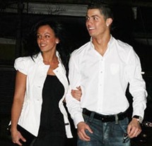 ارتبط اسم كريستيانو رونالدو بمجموعة من النساء الشهيرات