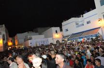 ساحة اصيلة ...متابعات حماعية شغوفة على الشاشة الرياضية