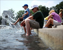 ارتفاع درجات الحرارة يؤدي للعزلة الاجتماعية لدى كبار السن ويؤثر على مستوى الدخل