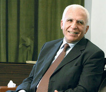 عزام الأحمد عضو اللجنة المركزية لفتح