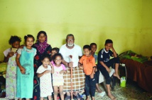 اليمنيون يعيشون رمضانا رابعا في ظل أزمة معيشية هي الأسوأ عالميا اليمنيون يعيشون رمضانا رابعا في ظل أزمة معيشية هي الأسوأ عالميا