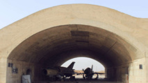  هجوم صاروخي على مطار الضبعة وقصف جوي بالبادية السورية