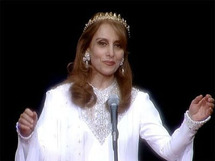 مئات اللبنانيين يعتصمون أمام المتحف الوطني تضامنا مع الفنانة فيروز في صراعها مع ورثة عاصي 