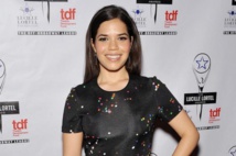 الممثلة الأمريكية أمريكا فيرارا تعلن نبأ إنجابها طفلها الأول