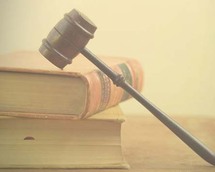 ذكر أكثر من 50% من القضاة وممثلي الادعاء أن التقارير الإعلامية تؤثر على إجراءاتهم ذكر أكثر من 50% من القضاة وممثلي الادعاء أن التقارير الإعلامية تؤثر على إجراءاتهم