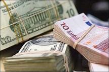ايران هي ثاني مصدر للنفط في منظمة الدول المصدرة (اوبك) في سوق يهيمن عليه الدولار