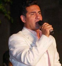 يبدأ المهرجان بحفل كبير للفنان محمد ثروت