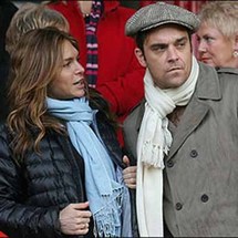 روبي ويليامز وزوجته عايدة