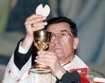 المطران بشارة الراعي : انه ينكر اسس ديننا