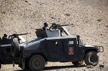 مدرعة لوحدة مكافحة الارهاب في اليمن مدرعة لوحدة مكافحة الارهاب في اليمن