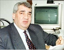 المعارض السوري رياض سيف