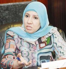 مستشارة وزير الدولة لشؤون الاسكان والناشطة الحقوقية النسائية نضال الحميدان