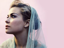 توجيه تهمة "عدوة الله" الى صحافية ايرانية معارضة