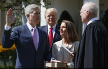 تقاعد أحد قضاة المحكمة العليا يمنح ترامب فرصة ملء الشاغر تقاعد أحد قضاة المحكمة العليا يمنح ترامب فرصة ملء الشاغر