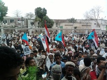 محافظة ابين ...توزيع المنشورات يتم علنا في زنجبار ولودر محافظة ابين ...توزيع المنشورات يتم علنا في زنجبار ولودر