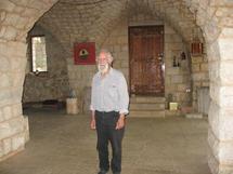 أبو المسرح اللبناني منير أبو دبس