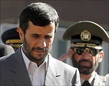 الرئيس الإيراني محمود أحمدي نجاد الرئيس الإيراني محمود أحمدي نجاد