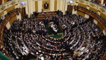 مصر تقر 3 تشريعات مثيرة للجدل بينها منح الجنسية مقابل وديعة