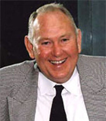 البريطاني روبرت ادواردز الفائز بالجائزة