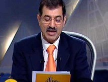 الاعلامي المصري علاء صادق