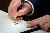 العقوبات الأمريكية على إيران تدخل حيز التنفيذ اليوم العقوبات الأمريكية على إيران تدخل حيز التنفيذ اليوم