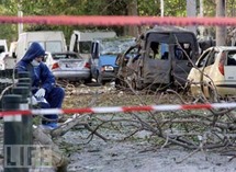 يشتبه أن موجة الطرود مرتبطة بالمسلحين اليساريين المتشددين يشتبه أن موجة الطرود مرتبطة بالمسلحين اليساريين المتشددين
