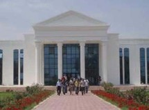 يتخرج من الجامعات التونسية سنويا حوالي 60 ألف طالب