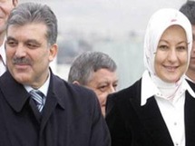 الرئيس التركي عبد الله جول وزوجته