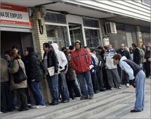 طوابير العاطلين عن العمل في سورية طوابير العاطلين عن العمل في سورية
