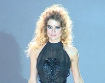 روح الشرق في مجموعة جديدة لمصممة أزياء روسية روح الشرق في مجموعة جديدة لمصممة أزياء روسية