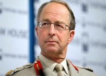 ديفيد ريتشاردز رئيس أركان الجيش البريطاني ديفيد ريتشاردز رئيس أركان الجيش البريطاني