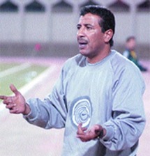 سلمان شريدة المدير الفني للمنتخب البحريني