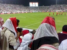الاف الاشخاص من دول الخليج والعراق وصلوا الى عدن لتشجيع منتخباتهم