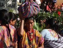 سيدات  من شعب المايا