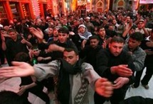 موكب شيعي في كربلاء موكب شيعي في كربلاء