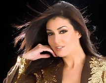 الممثلة المصرية غادة عبد الرازق