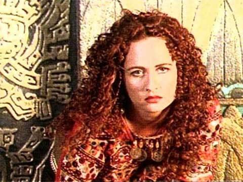 المغنية الأمريكية تينا ماري