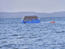 محاولة لاعادة عبارة تنزانية لوضعها بعد انقلابها ووفاة 223